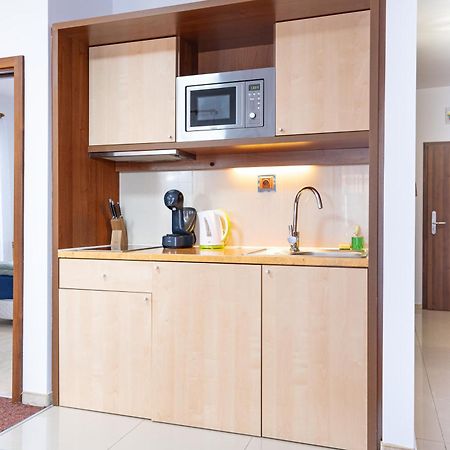 Family & Friends Apartment ヴェルカー・ロムニツァ エクステリア 写真